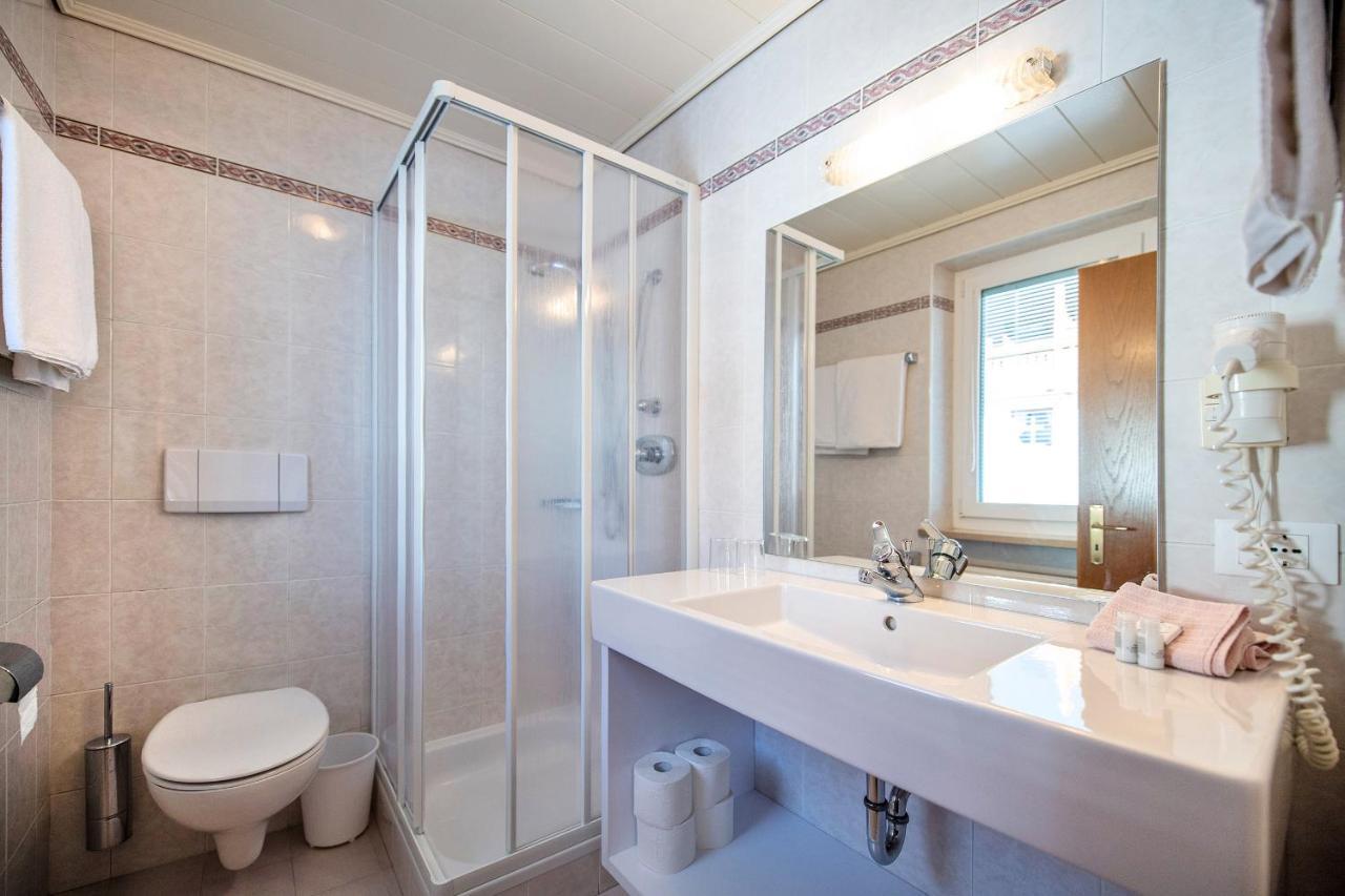 Garni Hotel Max Santa Cristina Val Gardena Екстериор снимка